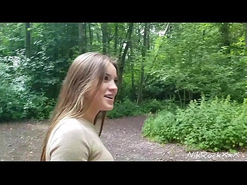 ❤️ Pasiūliau Evelinai, kad dulkintumėmės viešoje vietoje! Ji sutiko. Tada išdulkinau ją į užpakalį ir pasidariau į burną. Tada ji pasidarė šlapimo. ️ Anal video prie mūsų ☑